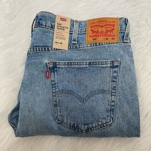 NWT-LEVI’S 541 Athletic Taper Jeans 40x32